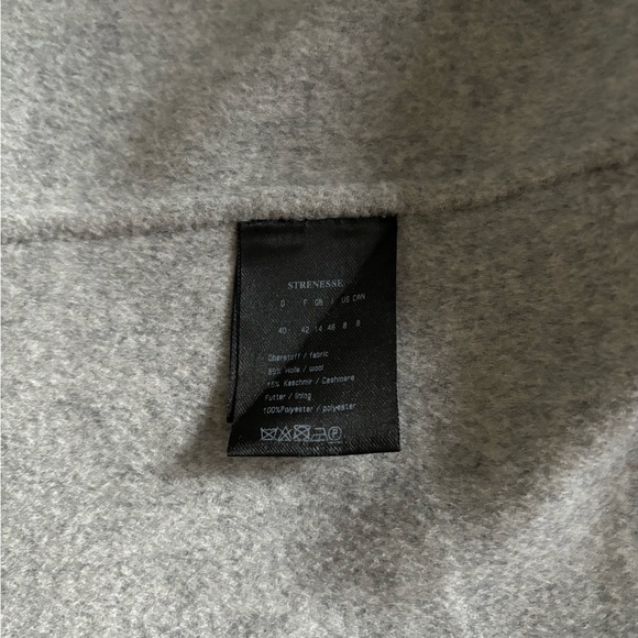 Strenesse Wool and Cashmere Coat - Picture 5 of 5